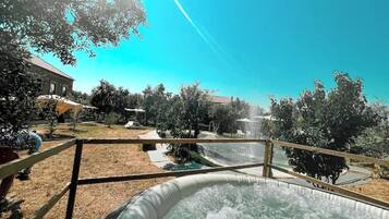 Idromassaggio all'aperto