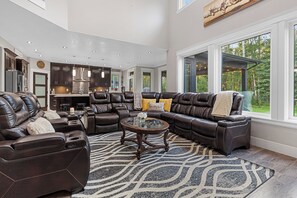 Télévision, cheminée