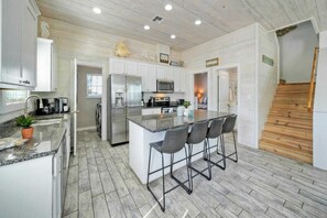 Maison (Multiple Bedrooms) | Intérieur