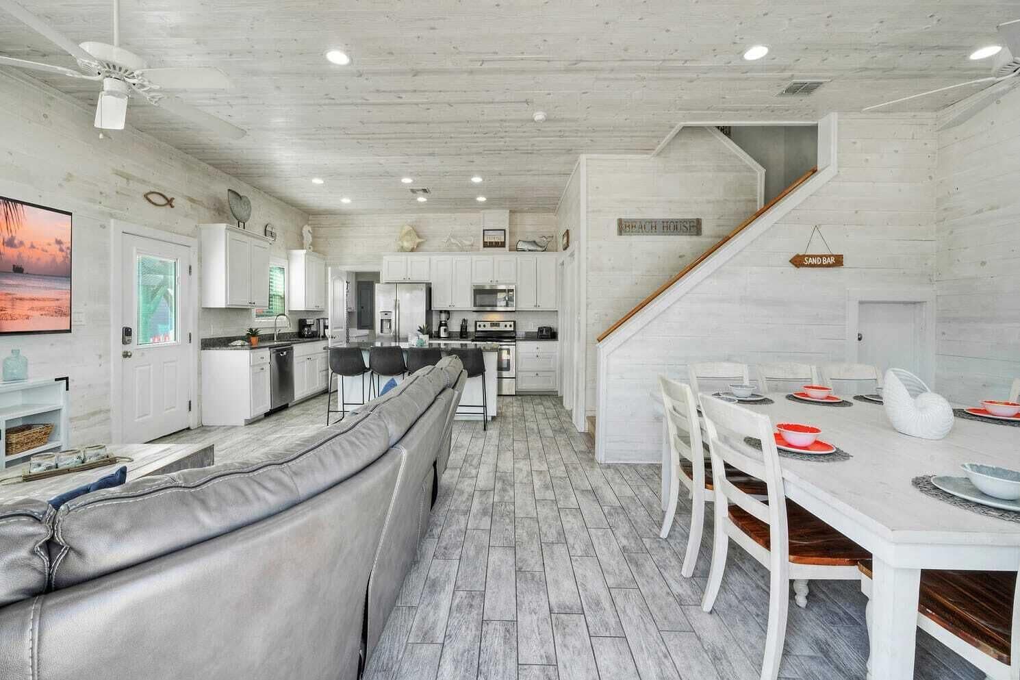 Casa (Multiple Bedrooms) | Interior