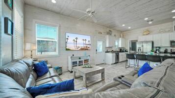 Casa (Multiple Bedrooms) | Interior