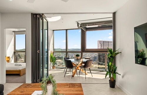 Premium Residence Queens Wharf