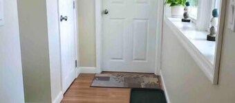 Robin's Nest Charming Whole House Rental