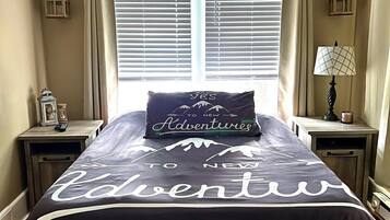 3 bedrooms, travel crib, free WiFi, bed sheets