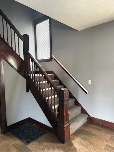 Newly Renovated Spacious Home! Minutes from cedar point and downtown Sandusky!