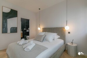 4 bedrooms, iron/ironing board, travel cot, WiFi