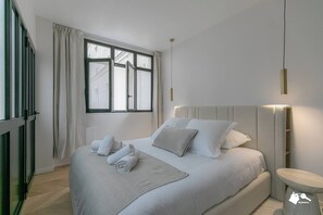 4 quartos, ferros/tábuas de passar roupa, berço de viagem, Wi-Fi