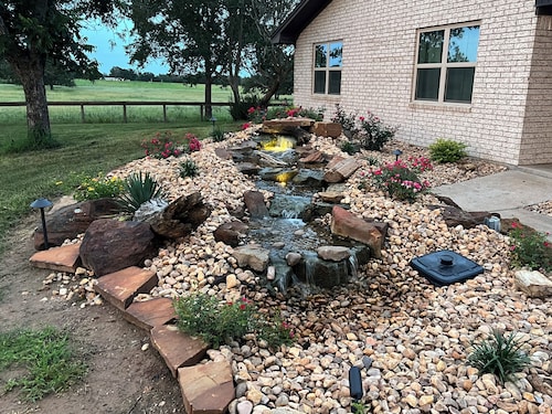 Windy Hill Farmhouse in Caldwell