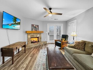 TV connectée, cheminée