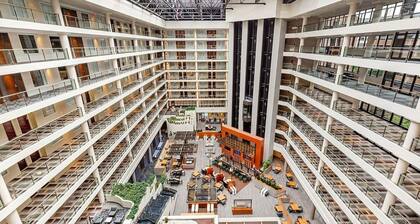 Elegant Georgetown Retreat | Hilton 1BR Suite | Walk to Shops & Dining