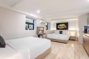 1 bedroom, desk, iron/ironing board, WiFi - King & Queen – Central MTL Nest (Montréal)