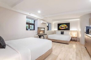 1 soverom, skrivebord, strykejern/-brett og wi-fi