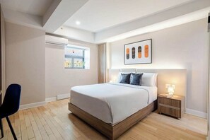 1 chambre, bureau, fer et planche à repasser, Wi-Fi