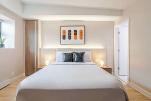 1 soverom, skrivebord, strykejern/-brett og wi-fi