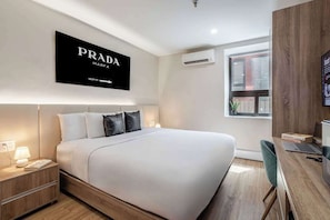 1 bedroom, desk, iron/ironing board, WiFi