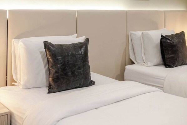 1 chambre, bureau, fer et planche à repasser, Wi-Fi