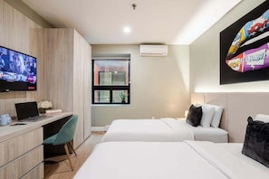 1 soverom, skrivebord, strykejern/-brett og wi-fi