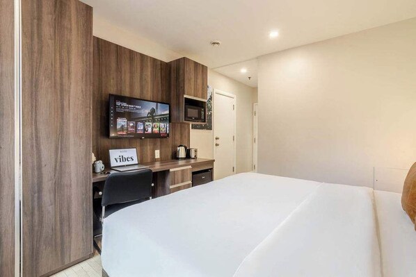 1 chambre, bureau, fer et planche à repasser, Wi-Fi