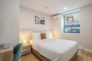 1 bedroom, desk, iron/ironing board, WiFi - Soft Queen – Berri-UQAM Escape (Montréal)