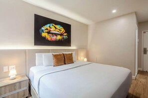 1 bedroom, desk, iron/ironing board, WiFi
