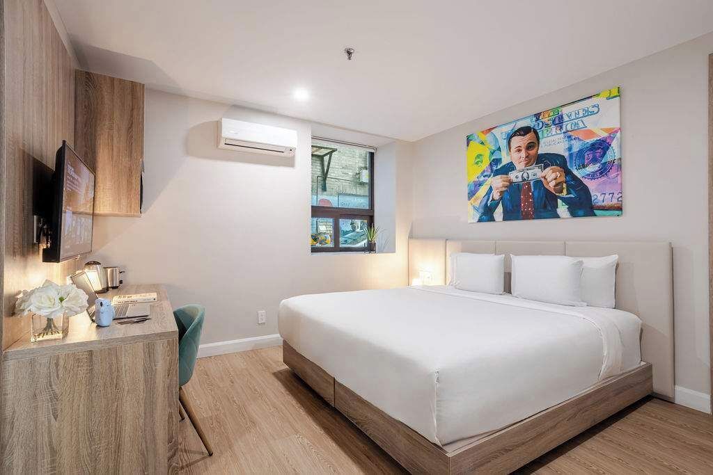 1 bedroom, desk, iron/ironing board, WiFi