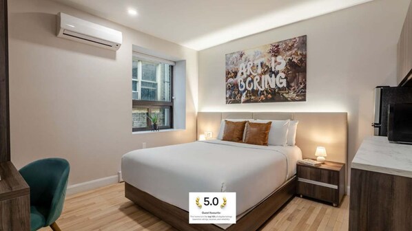 1 soverom, skrivebord, strykejern/-brett og wi-fi