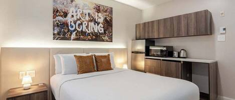 1 chambre, bureau, fer et planche à repasser, Wi-Fi