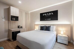 1 bedroom, desk, iron/ironing board, WiFi