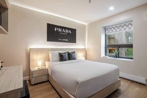 1 chambre, bureau, fer et planche à repasser, Wi-Fi