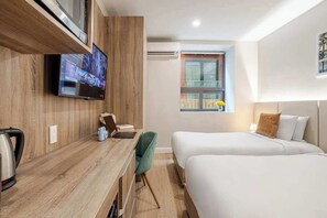 1 chambre, bureau, fer et planche à repasser, Wi-Fi