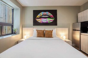 1 bedroom, desk, iron/ironing board, WiFi - Bloom Queen – Heart of Montreal (Montréal)