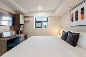 1 多间卧室、办公桌、熨斗/熨衣板、WiFi