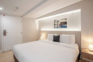 1 soverom, skrivebord, strykejern/-brett og wi-fi