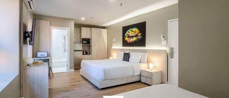 1 bedroom, desk, iron/ironing board, WiFi