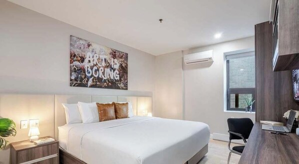 1 bedroom, desk, iron/ironing board, WiFi