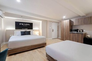 1 chambre, bureau, fer et planche à repasser, Wi-Fi