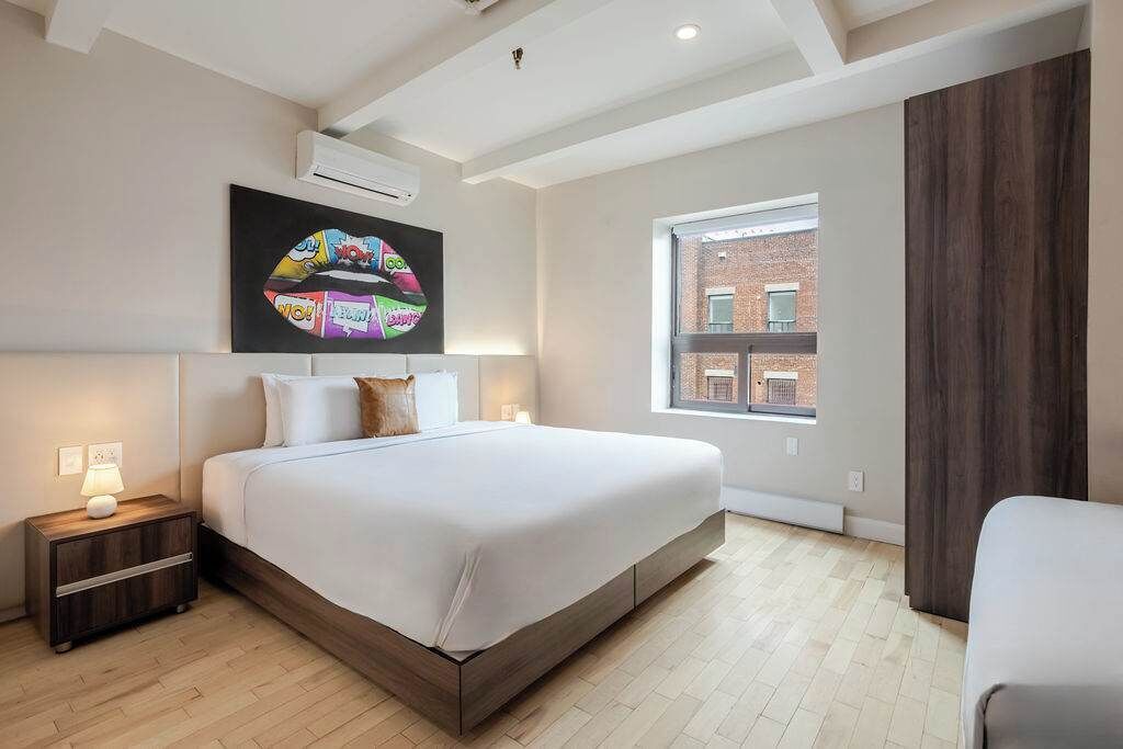 1 soverom, skrivebord, strykejern/-brett og wi-fi