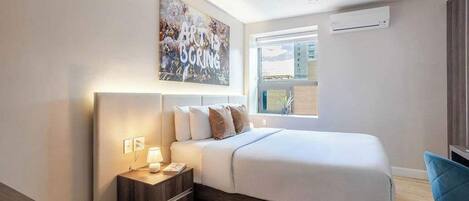 1 soverom, skrivebord, strykejern/-brett og wi-fi