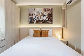 1 chambre, bureau, fer et planche à repasser, Wi-Fi