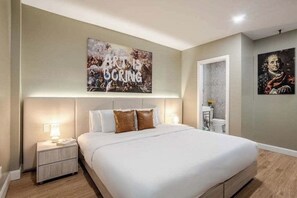 1 soverom, skrivebord, strykejern/-brett og wi-fi