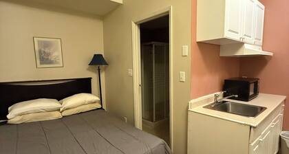 Couple Suite with Private Bathroom & Kitchenette