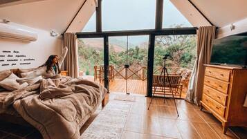 Chalé 2 - Casarão Boa Vista com Hidromassagem - Recanto Bellavita - Rancho Queimado - SC | Roupas de cama premium, individualmente decorados