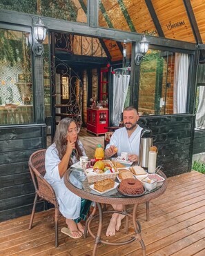 Free daily full breakfast - Recanto Bellavita - Rancho Queimado - SC (Rancho Queimado)