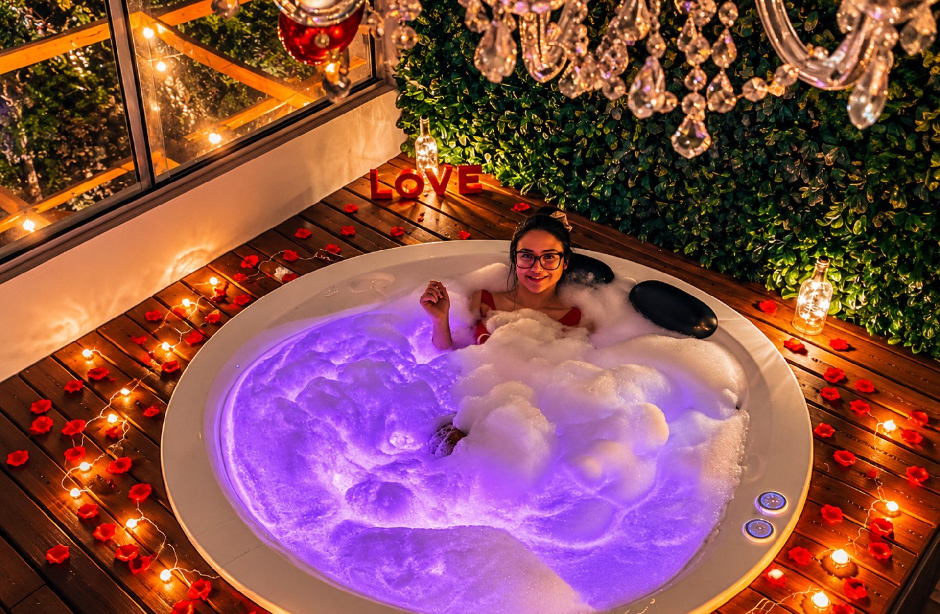 Private spa tub