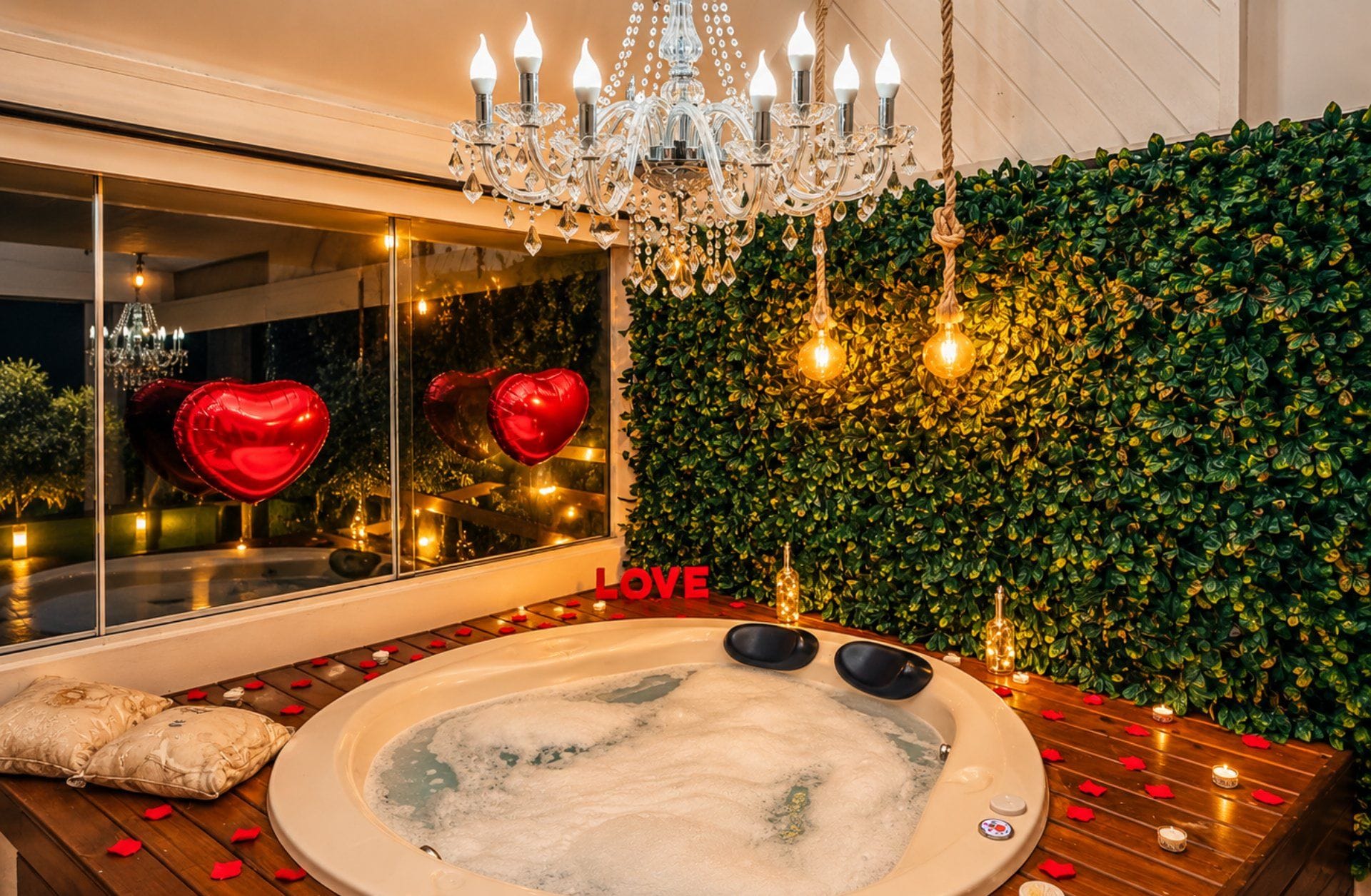 Private spa tub