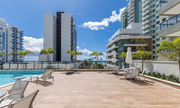 Pool - Modern and Fully Equipped Apartments 400m From Milionarios Beach, Ilheus DRP (Ilhéus)