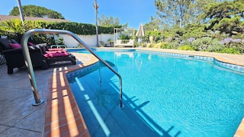 Piscine extérieure, piscine chauffée