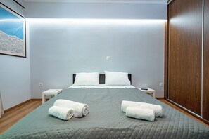 1 chambre, fer et planche à repasser, accès Internet, draps fournis