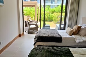 2 bedrooms, iron/ironing board, bed sheets