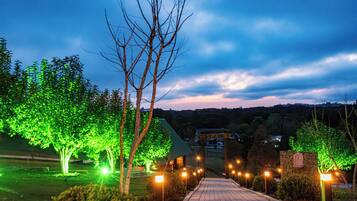 Aromaterapi, urutan tisu mendalam, urutan Sweden, urutan Thai